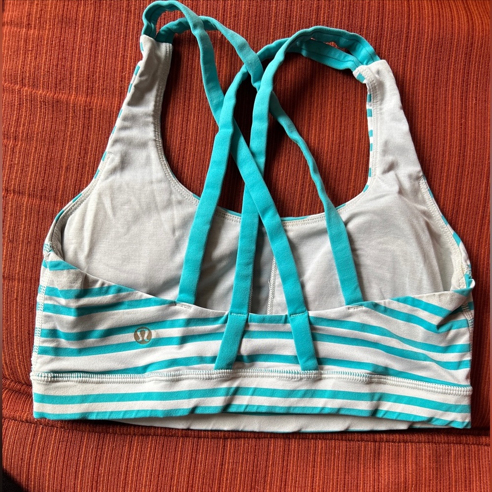 Lululemon Ladies Size M Blue & White Racer back Top - Picture 2 of 2